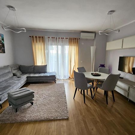 Ferienwohnung Sky Dwelling Tirana Exterior foto